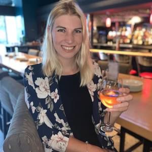 Meet your Posher, Élisabeth